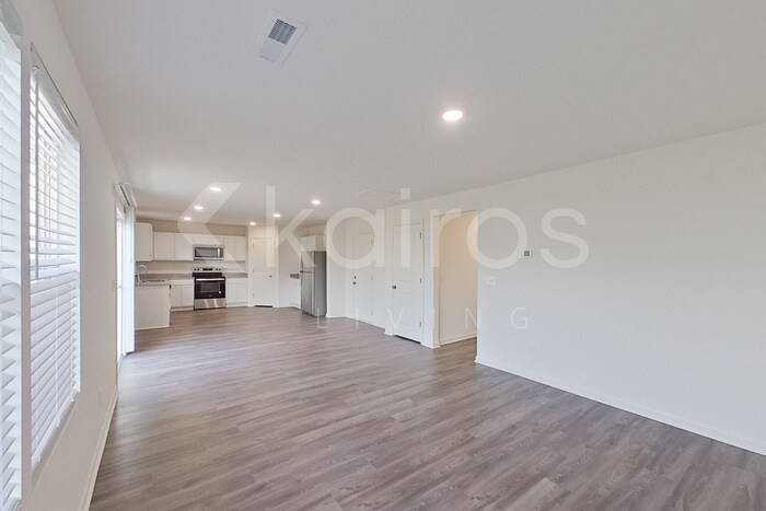 Building Photo - 7016 Peppermill Way