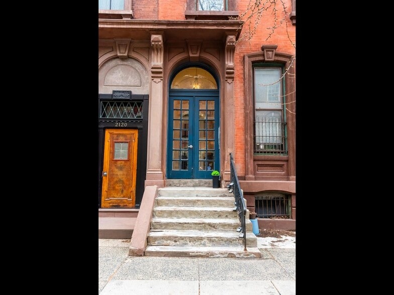 Building Photo - 2122 Spruce St