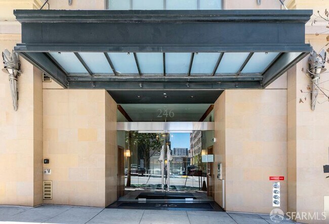 Building Photo - 246 2nd St
