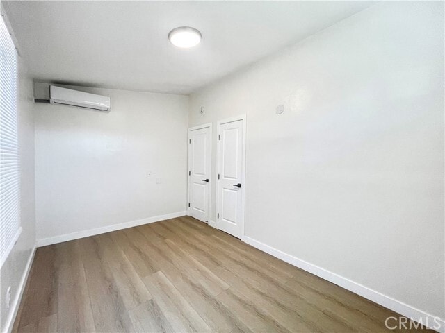 Building Photo - 1804 E Holly Oak Dr