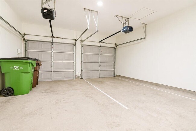 Building Photo - 4205 Bent Wood Ct