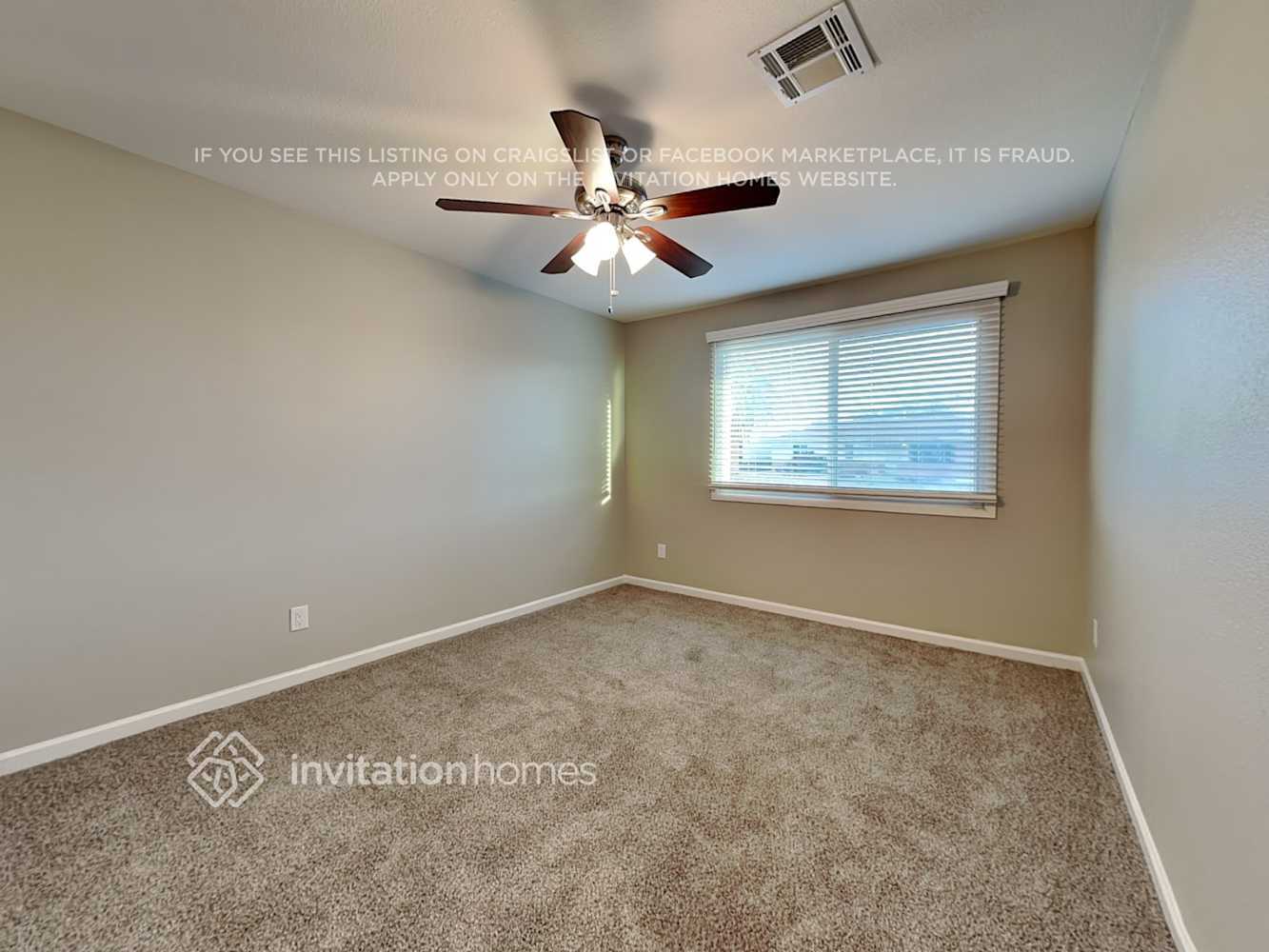 Building Photo - 1250 E Hermosa Dr