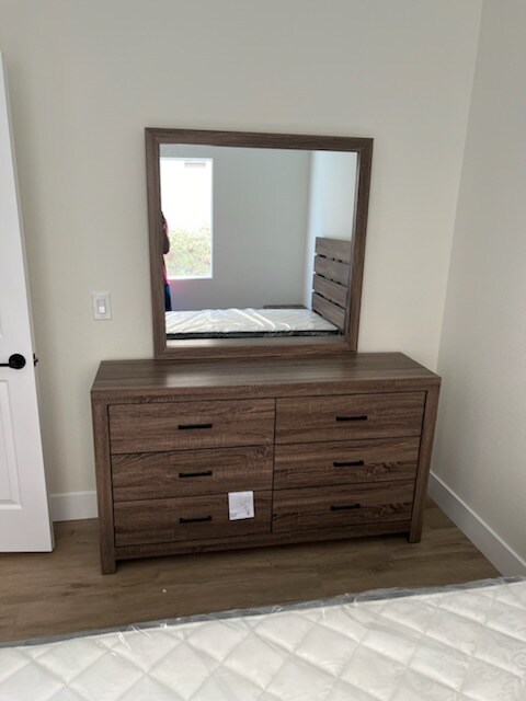 Building Photo - 8550 Rolling Hills Dr