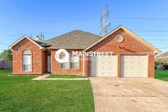 Building Photo - 4 Bedroom Pet-Friendly Home in Glenn Heights, TX with Main Street Renewal