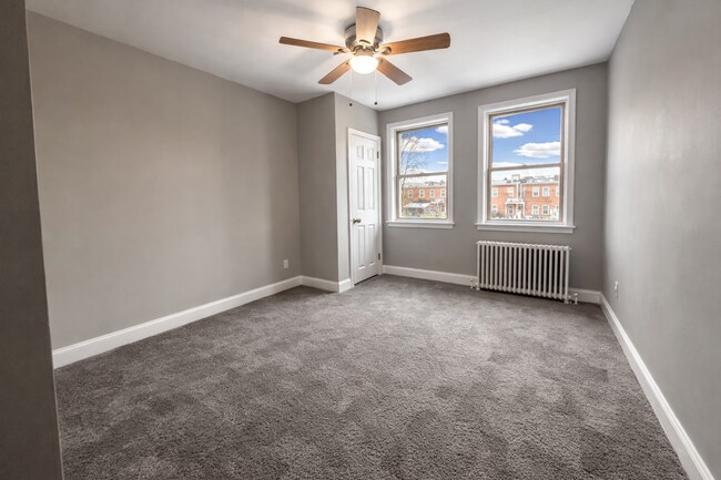 Building Photo - 2917 Cornwall Rd