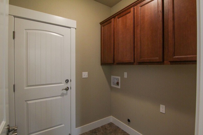 Building Photo - Brand New Build!