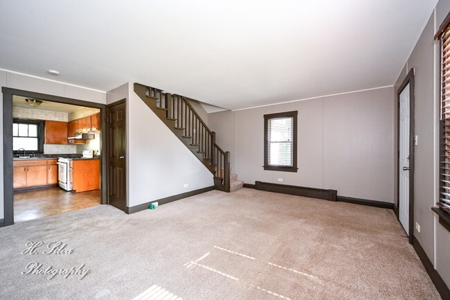 Building Photo - 331 Charlotte Ave