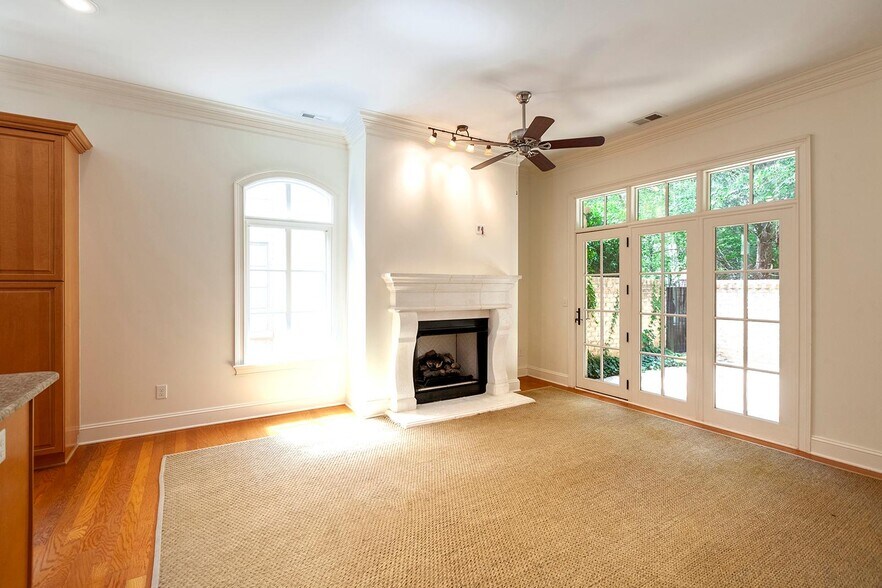Building Photo - 8819 Provence Village Lane