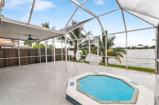 Building Photo - 3138 W Buena Vista Dr