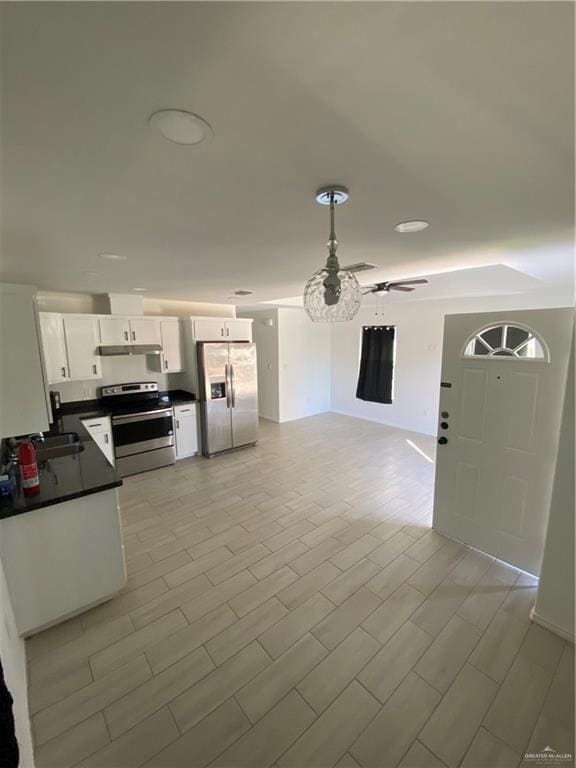 Building Photo - 7 E Los Torritos St