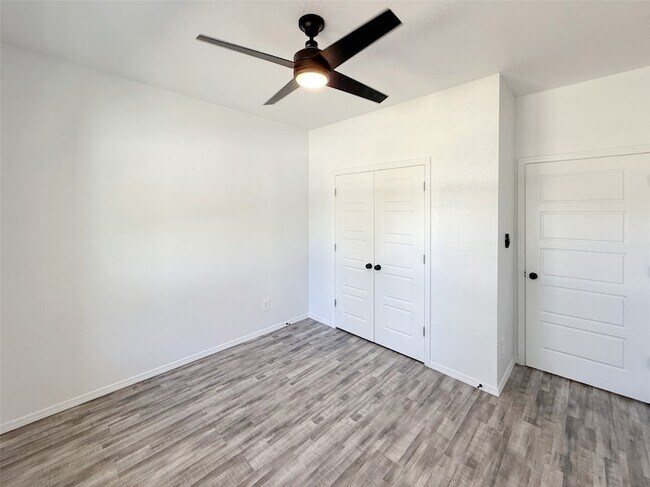 Building Photo - 805 Exeter St