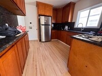 Building Photo - 1527 77th Ave