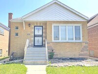 Building Photo - 3909 W 71st St