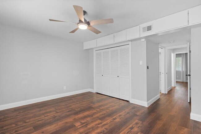 Building Photo - 8310 Summerwood Dr