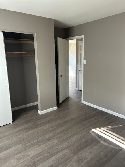 Building Photo - 14 Joan Dr