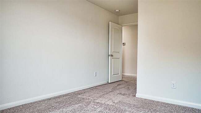 Building Photo - 7922 Vacek Meadows Loop