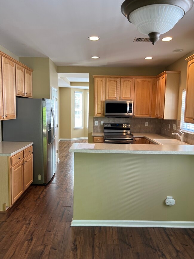 Building Photo - 14328 Laurel Tree Ln
