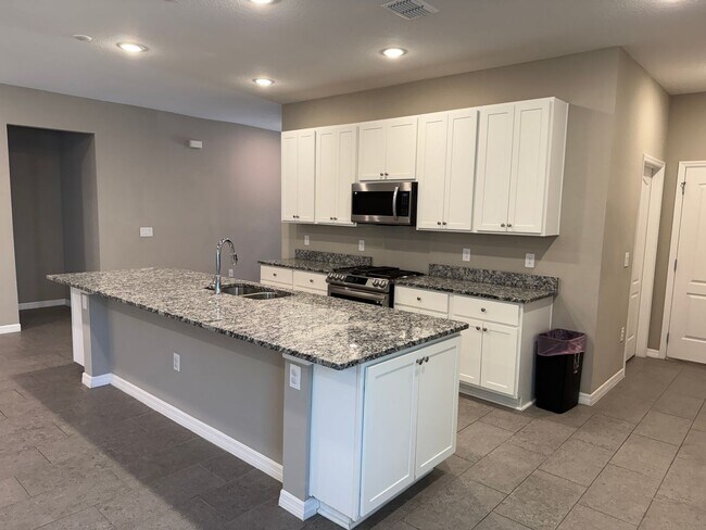 Building Photo - Terrifically Maintained Rental Home in Leesburg!