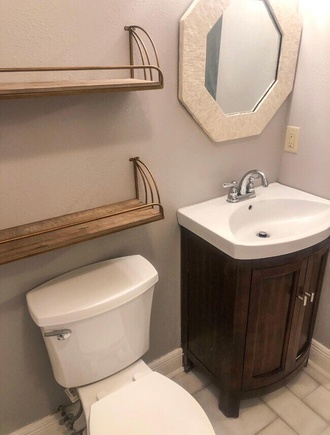Newly renovated upstairs bathroom - 2113 Toledano St