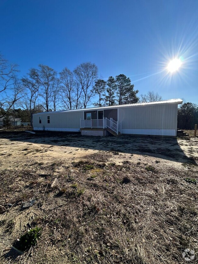 Building Photo - Beautiful 3 Bedroom 2 Bath Home!