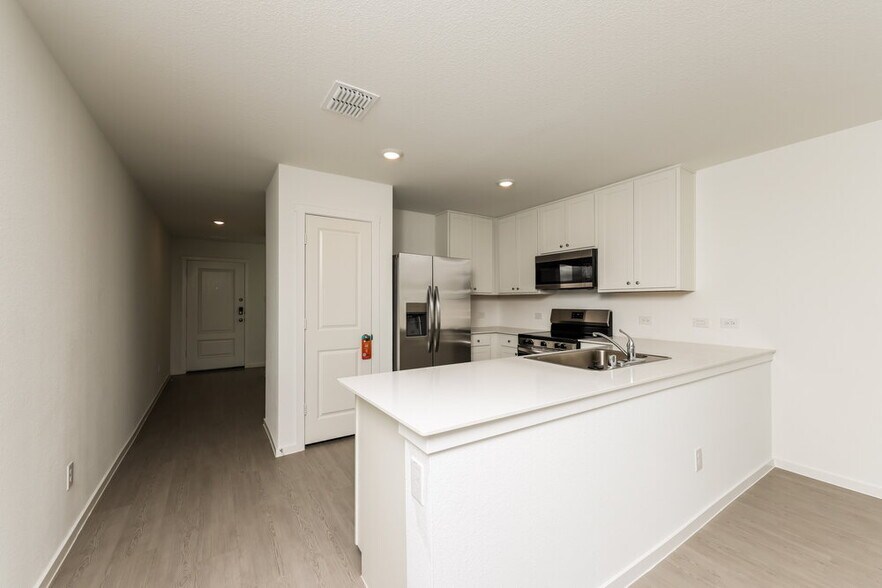 Building Photo - 1255 Maple St