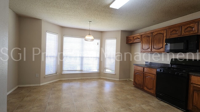 Building Photo - 4829 Egret St