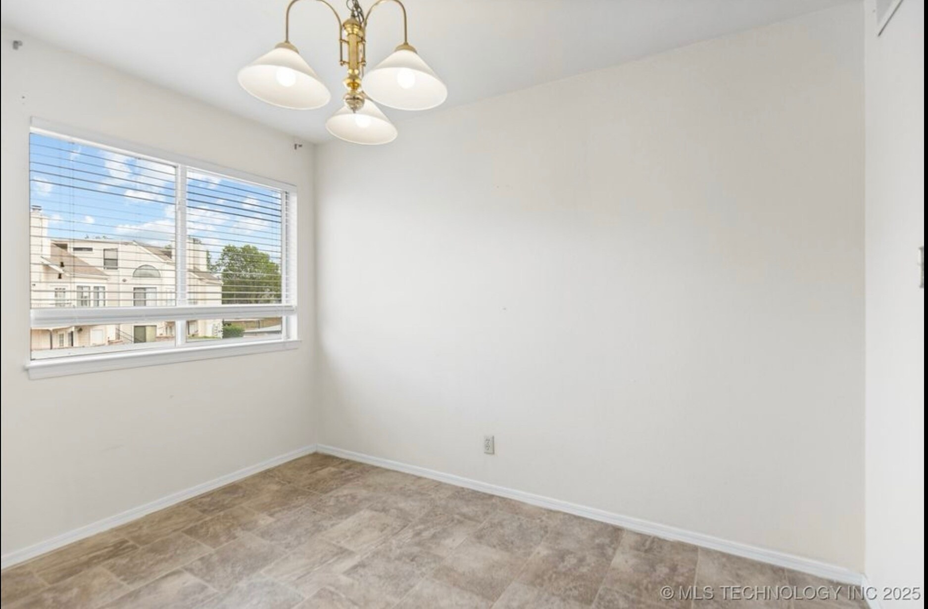 Building Photo - 1802 E 66th Pl