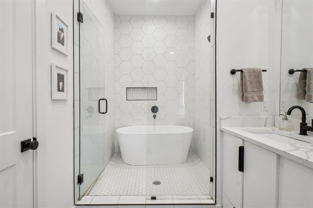 Building Photo - 145 N Henderson Ave