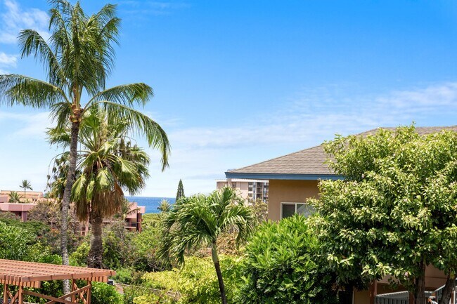 Building Photo - 2 Bed / 2 Bath Bridge-Level Condo with Ocean View & 2 parking stalls