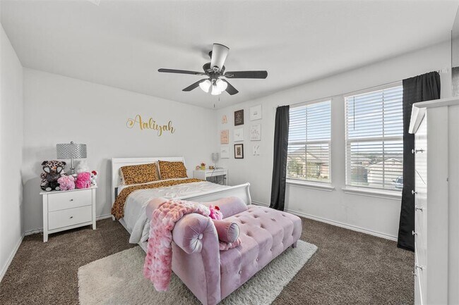 Building Photo - 6113 Lavaca Dr