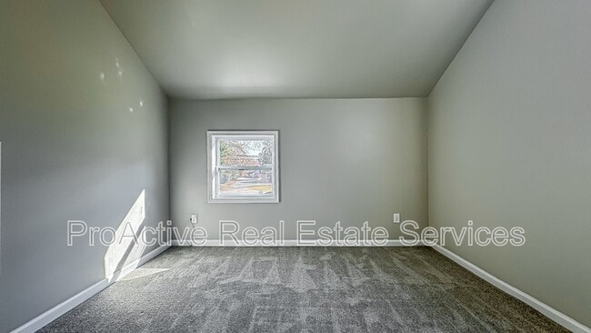 Building Photo - 5100 Shenstone Dr