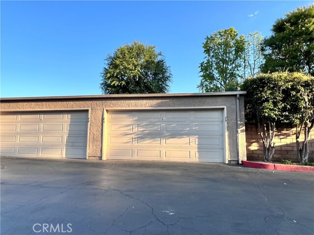 Building Photo - 2312 Archwood Ln
