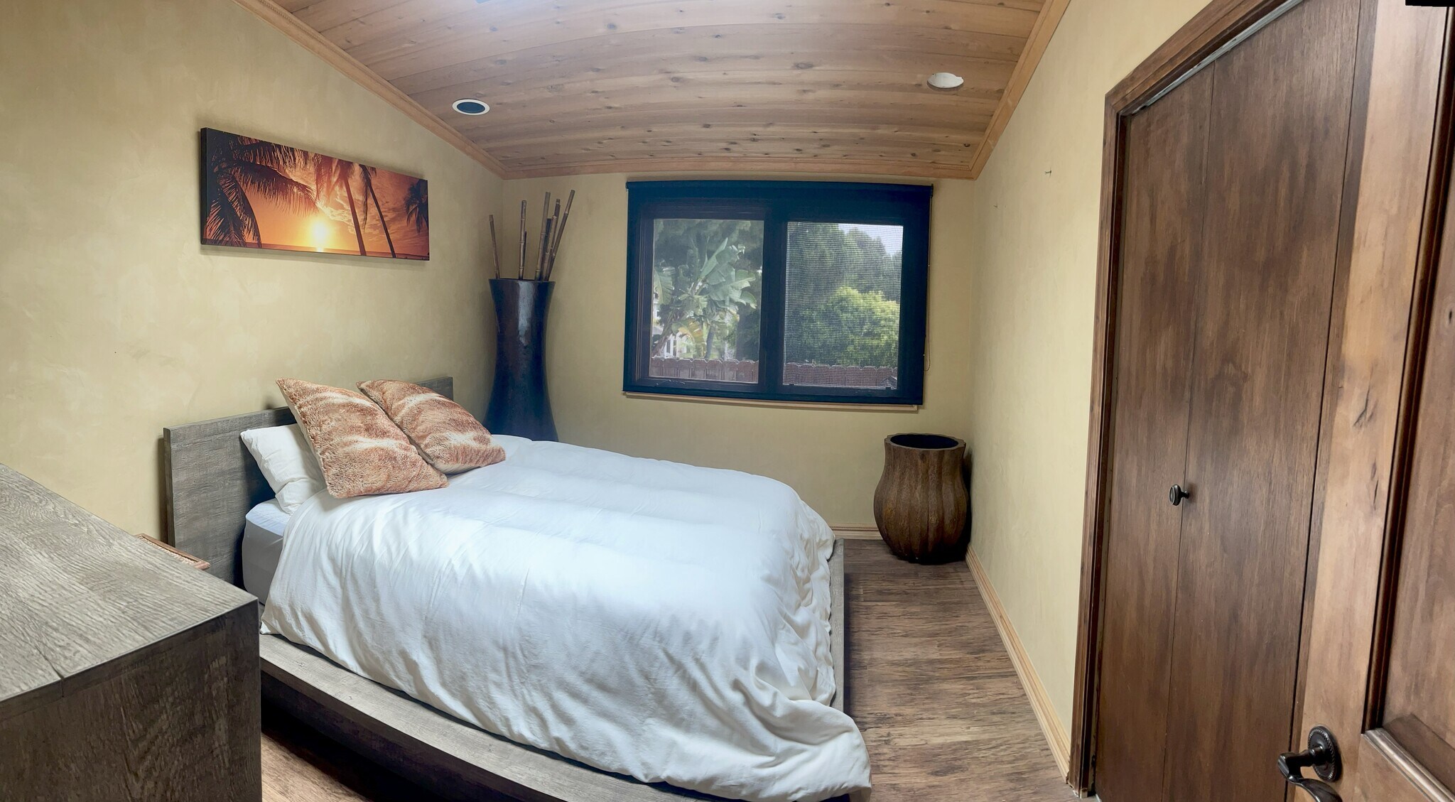 Middle Bedroom - 1173 Van Nuys St