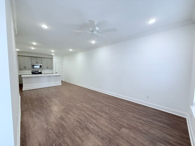 Building Photo - 610 Cottage Grv Cir