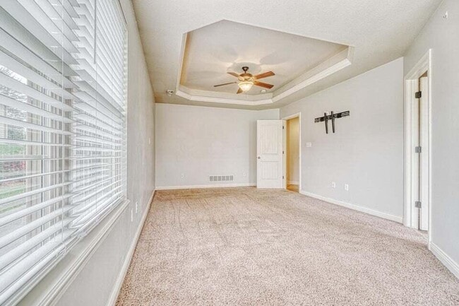 Building Photo - 2001 Cecil St