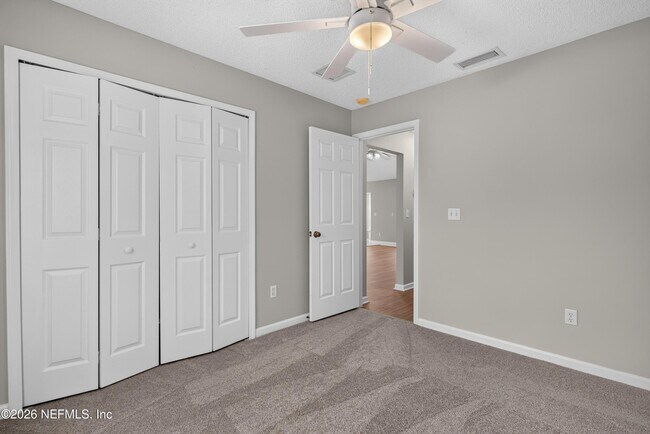 Building Photo - 12949 Chets Creek Dr S