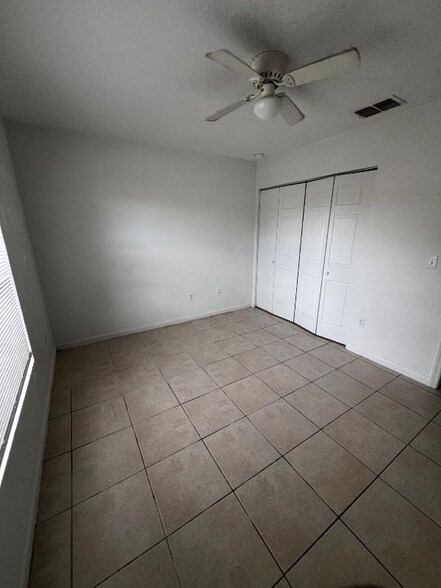 Building Photo - 1311 Emerald Terrace