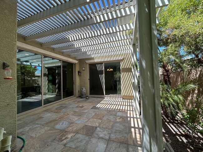 Building Photo - 20719 W Alsap Rd