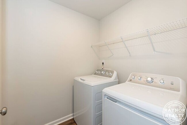 Building Photo - 44 Plantation Dr