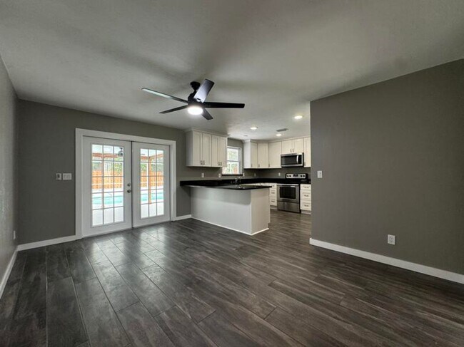Building Photo - 3/2 Ormond Beach Pool Home