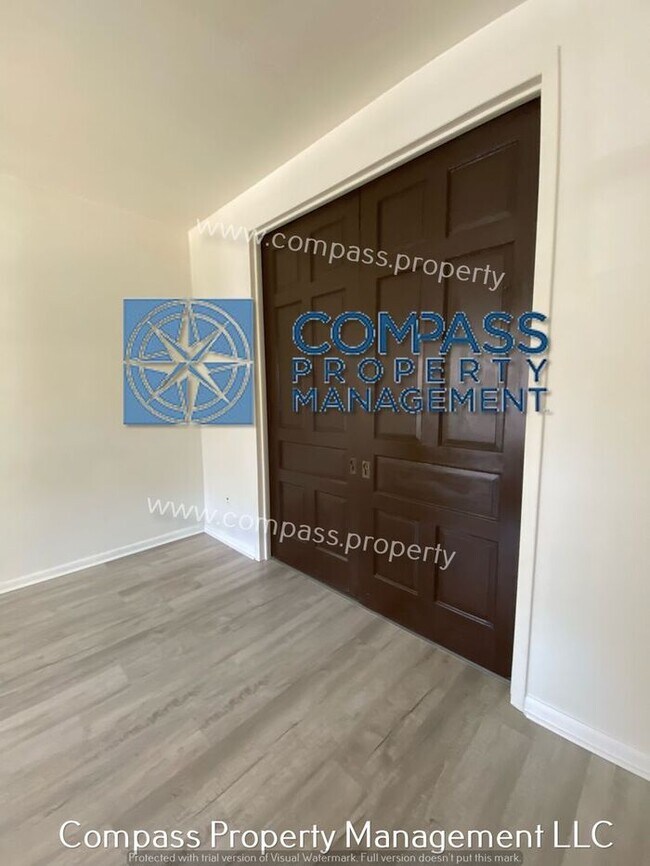 Building Photo - $ 1795 - 4 Bedroom, 1.5 Bath 3 Floor Home,...