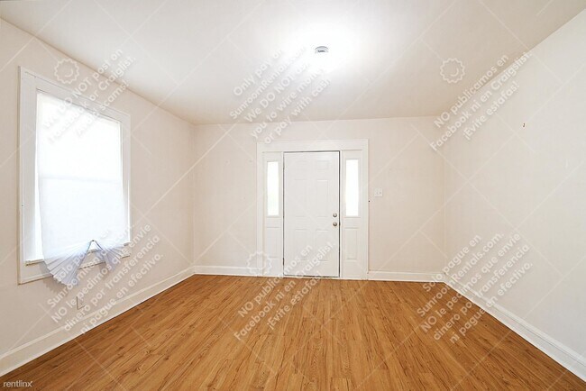 Building Photo - 1 br, 1 bath Duplex - 804 N Denny St