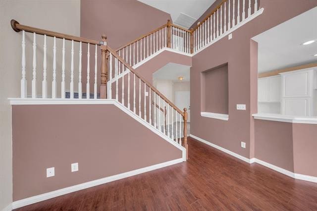 Building Photo - 908 Englewood Ln