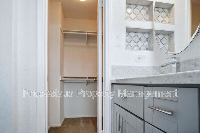 Building Photo - 2809 Red Rock Canyon Rd