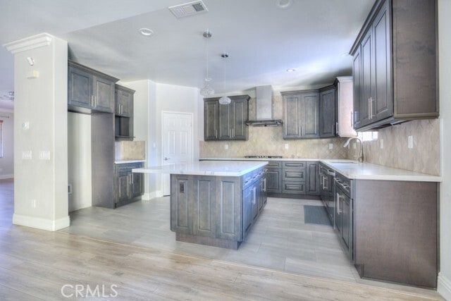 Building Photo - 7783 Alderwood Ave