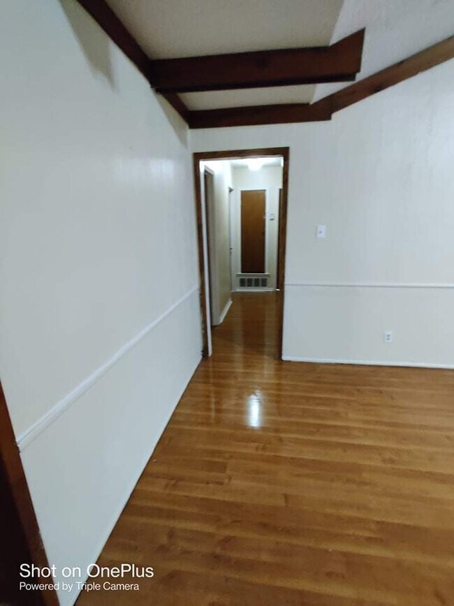 Building Photo - 1903 Standridge St