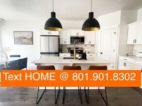 Building Photo - Text RENT to +18019018302