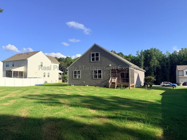 Building Photo - 101 Brody Pne Wy
