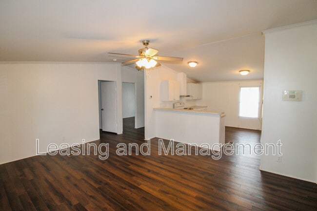 Building Photo - 3716 State Rd S-10-1333