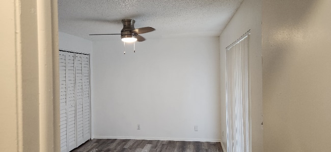 Building Photo - 8783 Live Oak Ct